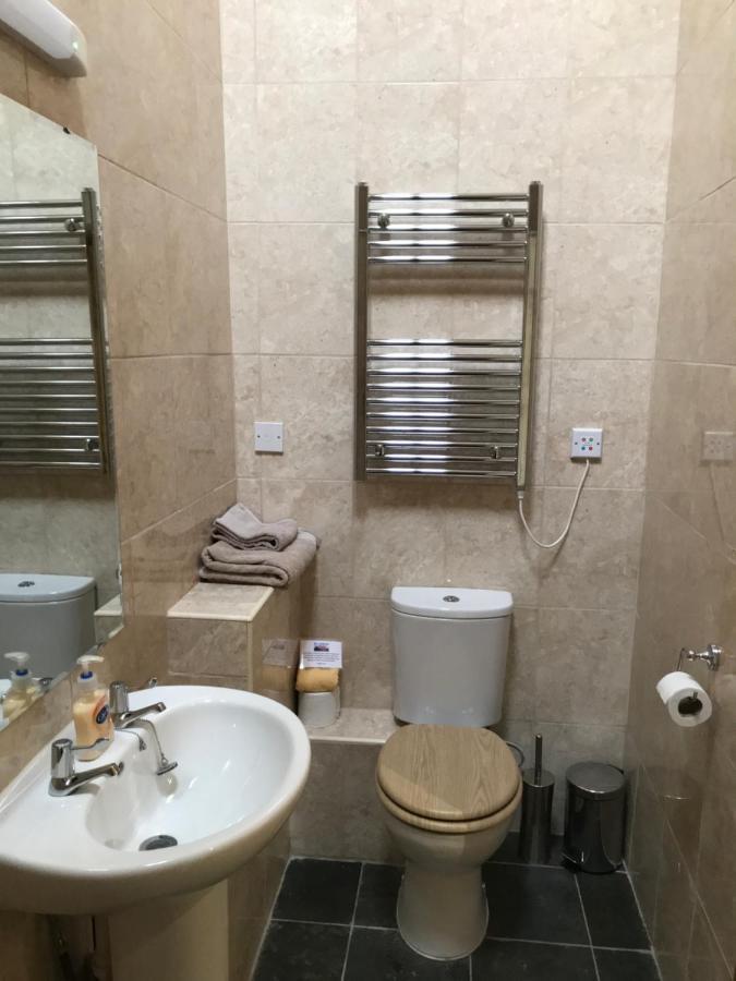 Nuneaton - Cottage - Sleeps 2 - Parking - Garden Extérieur photo